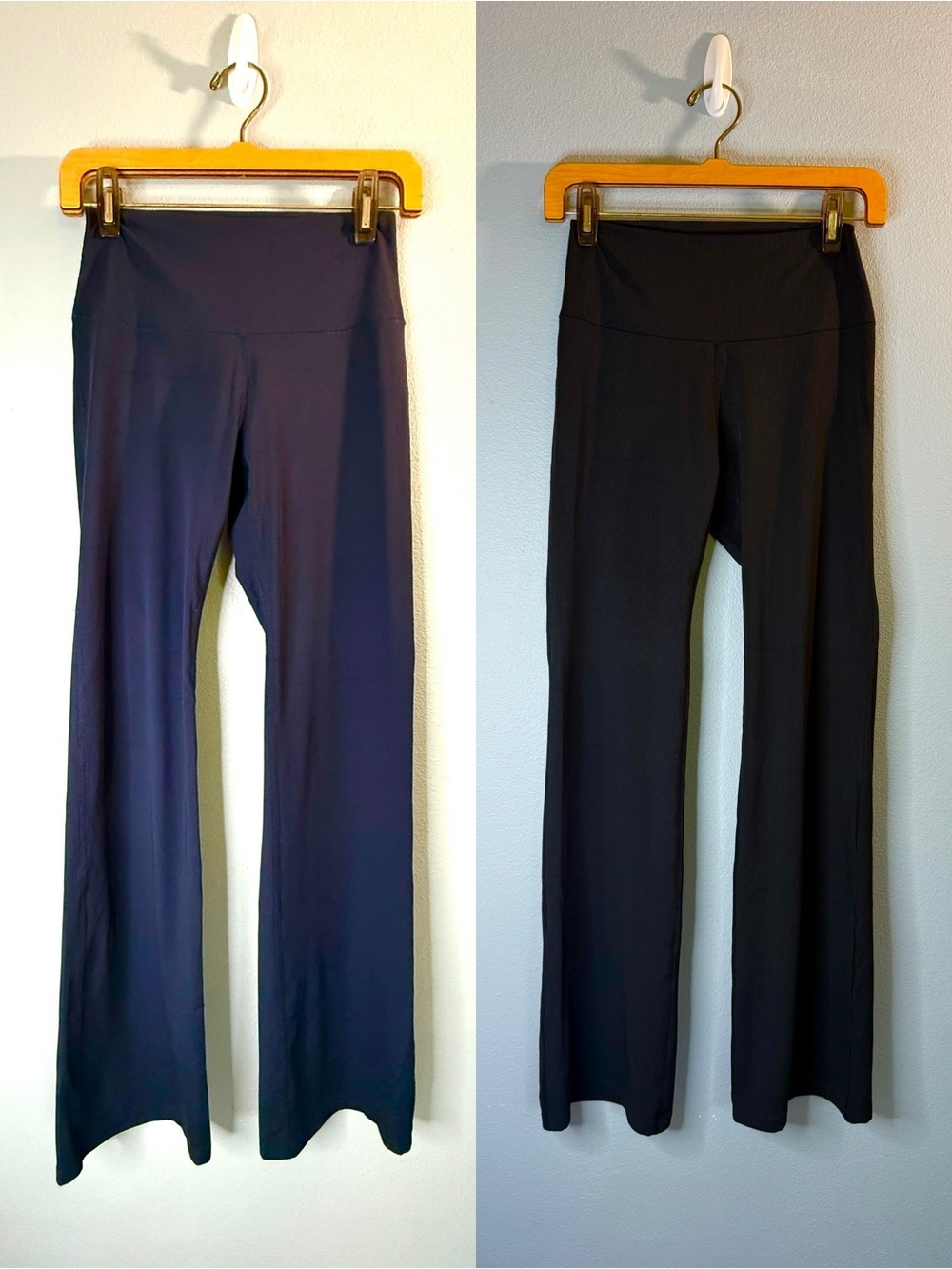 Uniqlo NWOT AIRism Soft Ribbed Flare Leggings 2 Pair Bundle Black Navy Size M